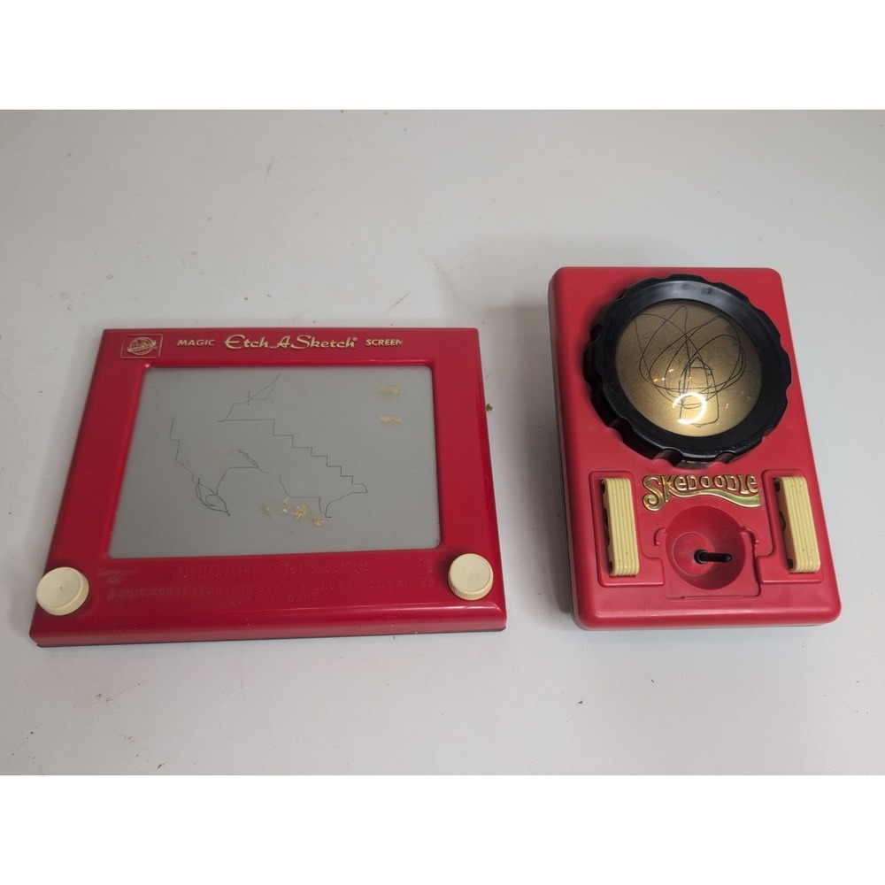 Vtg 1979 Hasbro Skedoodle Drawing Toy With Red Etch-A-Sketch 505 Working!